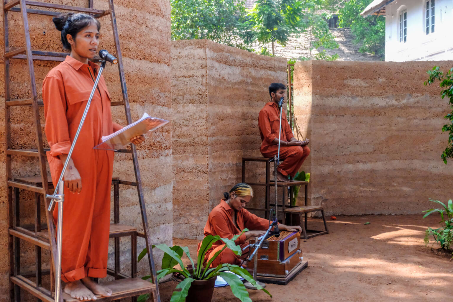 Earthship
Clay, terracota, iron, plants
Performance New Alphabet, 6th Kochi-Muziris Biennale, 2025